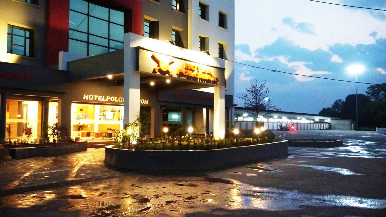 Max Hotels Джабалпур Экстерьер фото